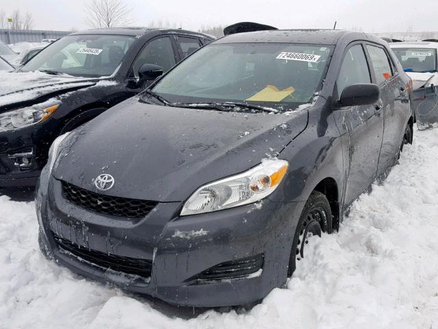 2T1KU4EE9DC053560 - 2013 TOYOTA COROLLA MA GRAY photo 2