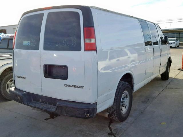 1GCGG29U061262843 - 2006 CHEVROLET EXPRESS G2 WHITE photo 4