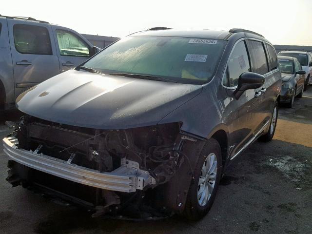 2C4RC1BGXHR503602 - 2017 CHRYSLER PACIFICA T GRAY photo 2