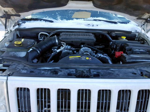 1J8HG48KX6C206163 - 2006 JEEP COMMANDER WHITE photo 7