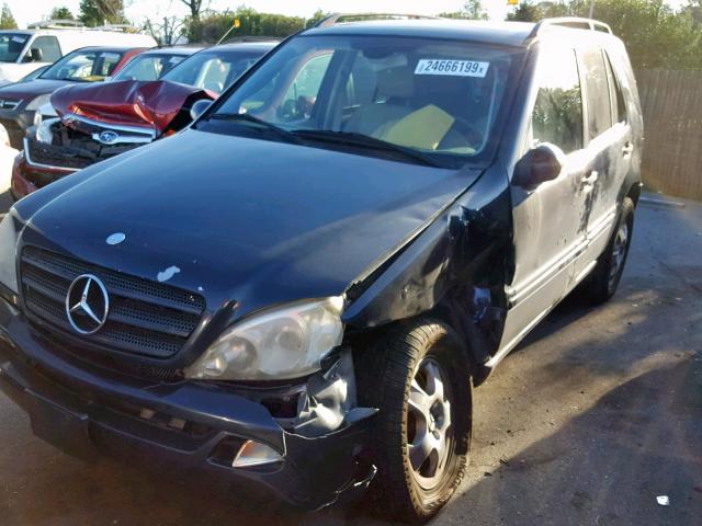 4JGAB57E04A507070 - 2004 MERCEDES-BENZ ML 350 BLACK photo 2