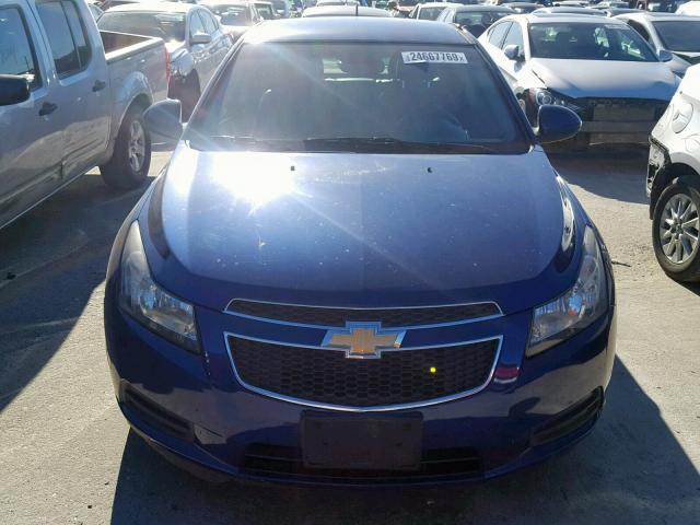 1G1PE5SB4D7157998 - 2013 CHEVROLET CRUZE LT BLUE photo 9