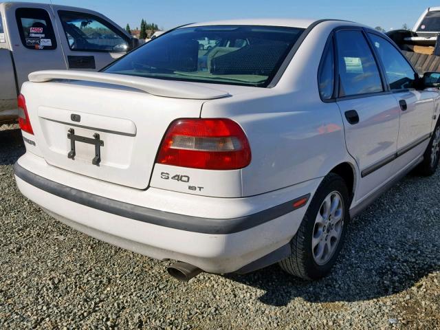 YV1VS2558YF515377 - 2000 VOLVO S40 WHITE photo 4