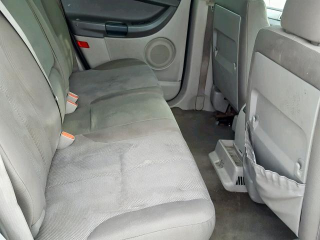 2C4GM48L05R424378 - 2005 CHRYSLER PACIFICA WHITE photo 6