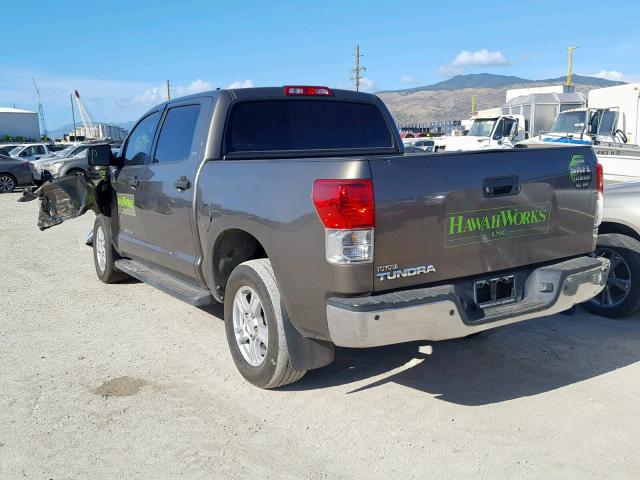 5TFEY5F11CX120428 - 2012 TOYOTA TUNDRA CRE GRAY photo 3