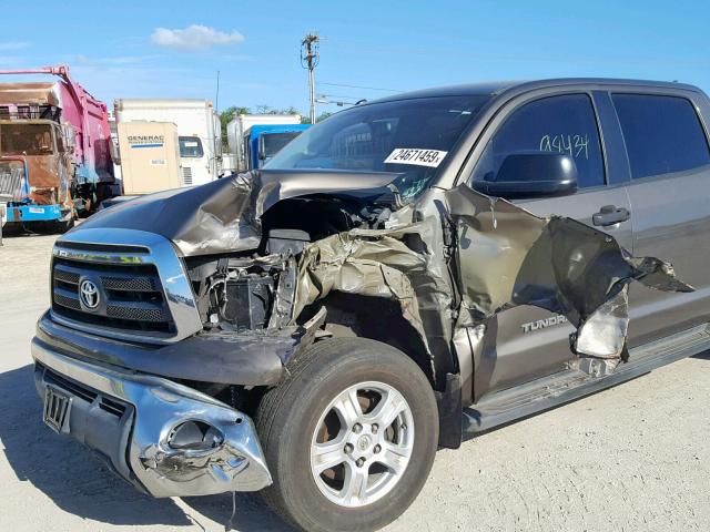 5TFEY5F11CX120428 - 2012 TOYOTA TUNDRA CRE GRAY photo 9