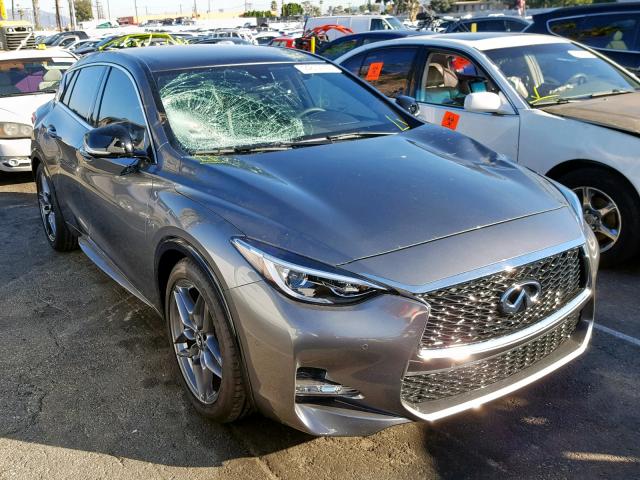 SJKCH5CP3JA045289 - 2018 INFINITI QX30 BASE SILVER photo 1