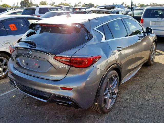 SJKCH5CP3JA045289 - 2018 INFINITI QX30 BASE SILVER photo 4