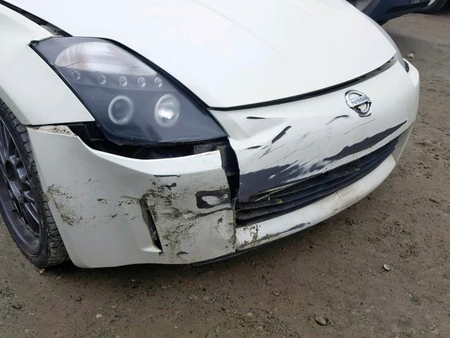 JN1AZ34D95M606411 - 2005 NISSAN 350Z COUPE WHITE photo 9