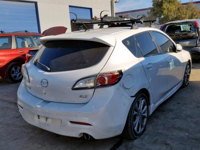 JM1BL1H61A1299640 - 2010 MAZDA 3 S WHITE photo 4