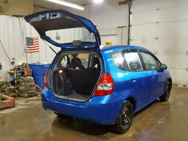 JHMGD37478S062426 - 2008 HONDA FIT BLUE photo 4