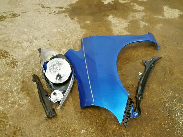 JHMGD37478S062426 - 2008 HONDA FIT BLUE photo 9