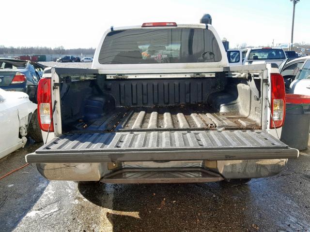 1N6AD07U68C404431 - 2008 NISSAN FRONTIER C WHITE photo 9