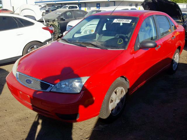 1FAFP34N17W297824 - 2007 FORD FOCUS ZX4 RED photo 2