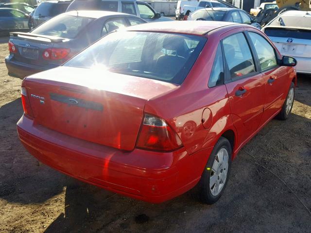 1FAFP34N17W297824 - 2007 FORD FOCUS ZX4 RED photo 4