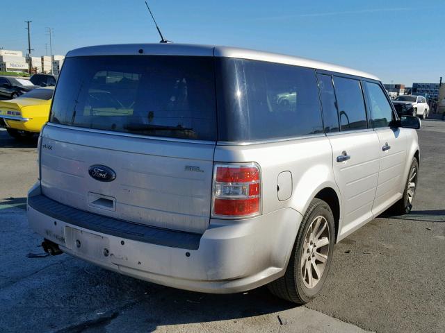 2FMDK52C19BA08115 - 2009 FORD FLEX SEL SILVER photo 4