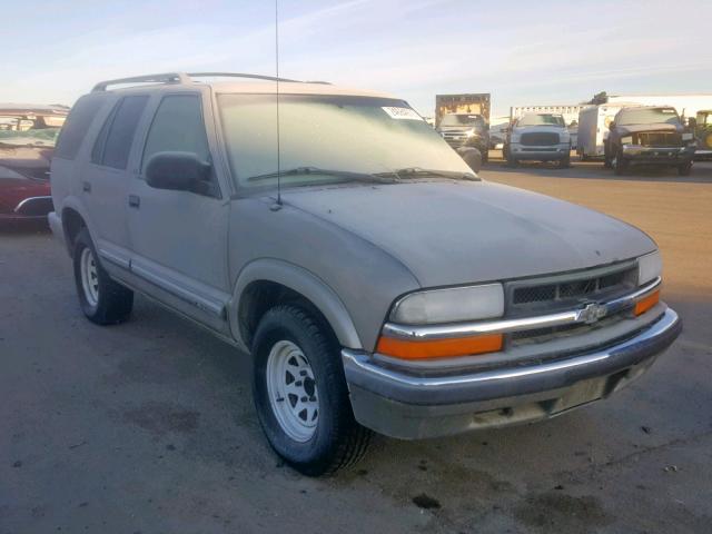 1GNCS13W3Y2132125 - 2000 CHEVROLET BLAZER TAN photo 1