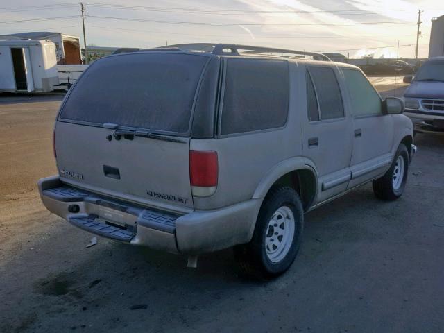 1GNCS13W3Y2132125 - 2000 CHEVROLET BLAZER TAN photo 4