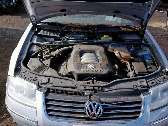 WVWRH63B21P193504 - 2001 VOLKSWAGEN PASSAT GLX 银色 照片 7