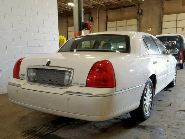 1LNHM81W75Y666737 - 2005 LINCOLN TOWN CAR S WHITE photo 4