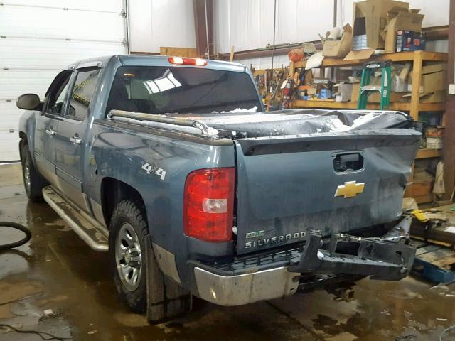 3GCPKREA3BG364085 - 2011 CHEVROLET SILVERADO BLUE photo 3