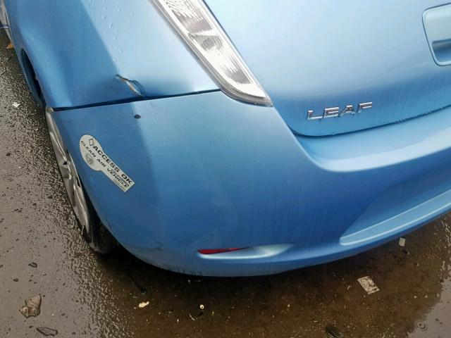 1N4AZ0CP1FC324400 - 2015 NISSAN LEAF S BLUE photo 9