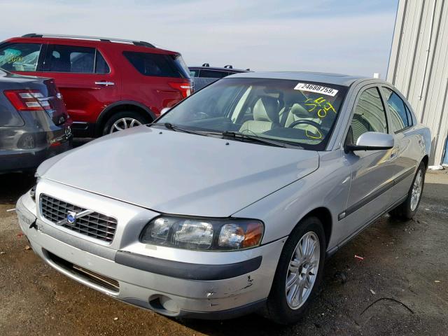 YV1RS61T742419481 - 2004 VOLVO S60 SILVER photo 2