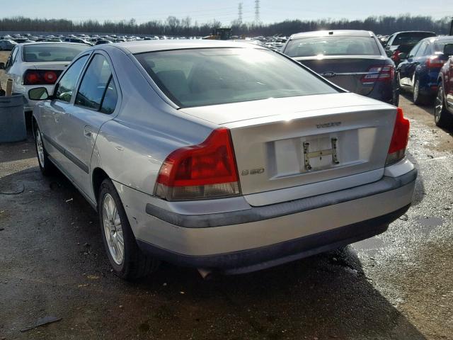YV1RS61T742419481 - 2004 VOLVO S60 SILVER photo 3