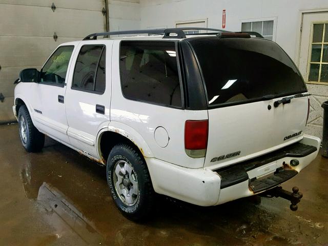 1GNDT13W32K211481 - 2002 CHEVROLET BLAZER WHITE photo 3