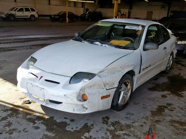 1G2JD12T327191207 - 2002 PONTIAC SUNFIRE GT WHITE photo 2