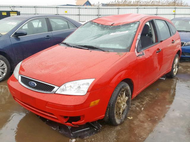 1FAHP37N87W339944 - 2007 FORD FOCUS ZX5 RED photo 2