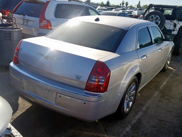 2C3LA63H26H143247 - 2006 CHRYSLER 300C SILVER photo 4