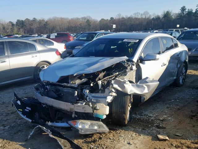 1G4GC5E3XDF169981 - 2013 BUICK LACROSSE SILVER photo 2