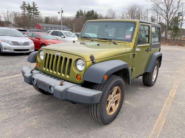 1J4FA24118L602349 - 2008 JEEP WRANGLER X GREEN photo 2