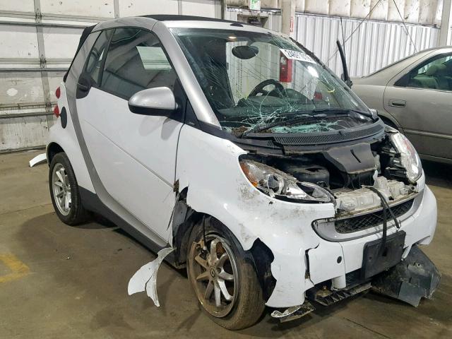 WMEEK31X18K202358 - 2008 SMART FORTWO PAS WHITE photo 1