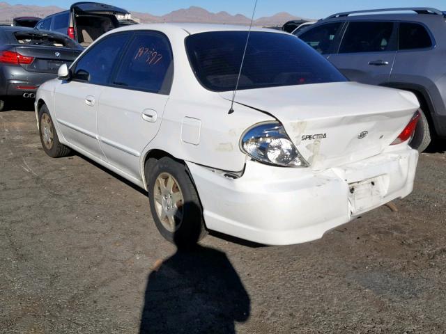 KNAFB121135220638 - 2003 KIA SPECTRA BA WHITE photo 3