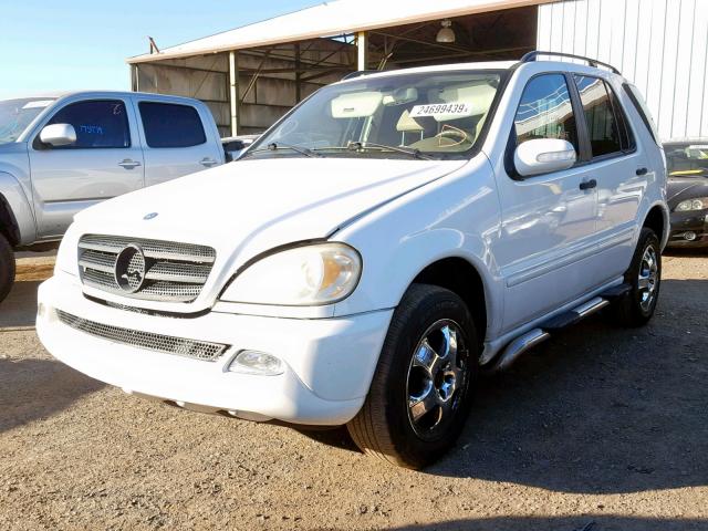 4JGAB54E53A392551 - 2003 MERCEDES-BENZ ML 320 WHITE photo 2