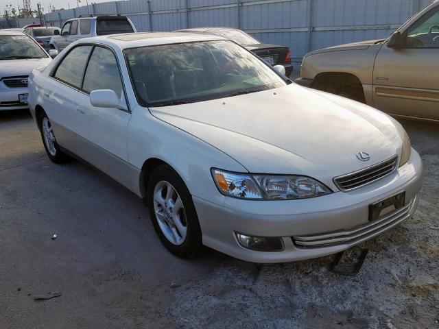 JT8BF28G910311172 - 2001 LEXUS ES 300 WHITE photo 1