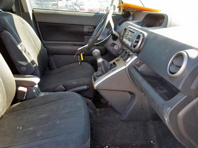 JTLKE50E881043059 - 2008 TOYOTA SCION XB 黑色 照片 5
