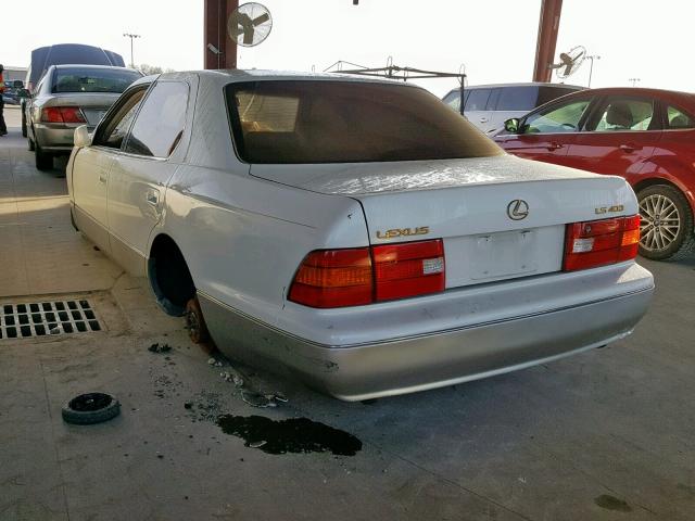 JT8BH28F5W0134063 - 1998 LEXUS LS 400 WHITE photo 3