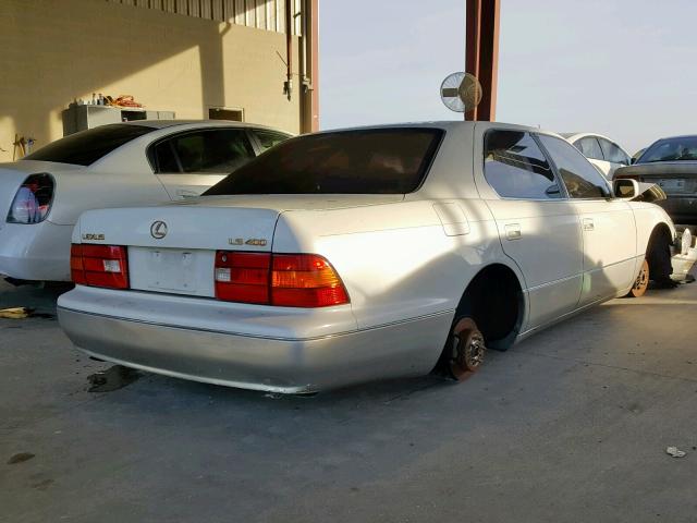 JT8BH28F5W0134063 - 1998 LEXUS LS 400 WHITE photo 4