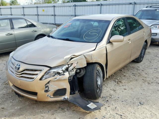 4T1BF3EK9BU587759 - 2011 TOYOTA CAMRY BASE GOLD photo 2