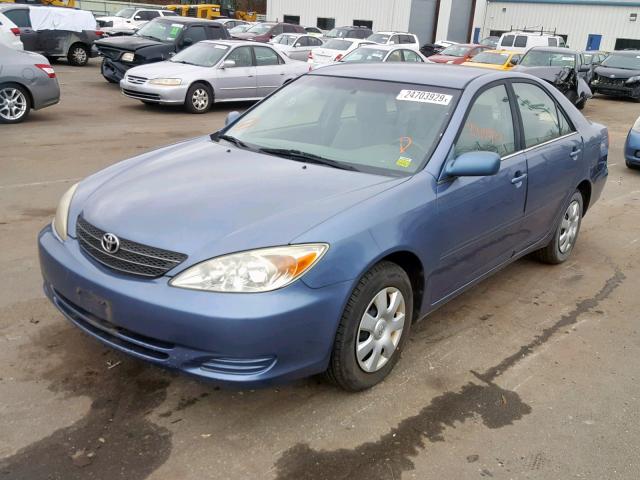 4T1BE32K14U911362 - 2004 TOYOTA CAMRY LE BLUE photo 2