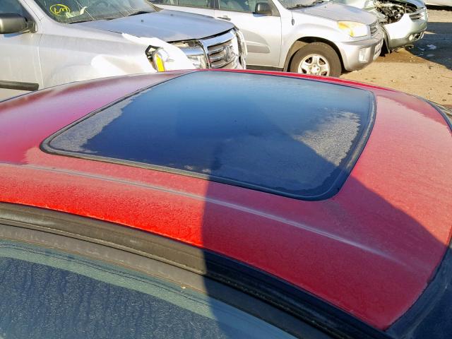 1G8ZY14712Z242124 - 2002 SATURN SC2 RED photo 9