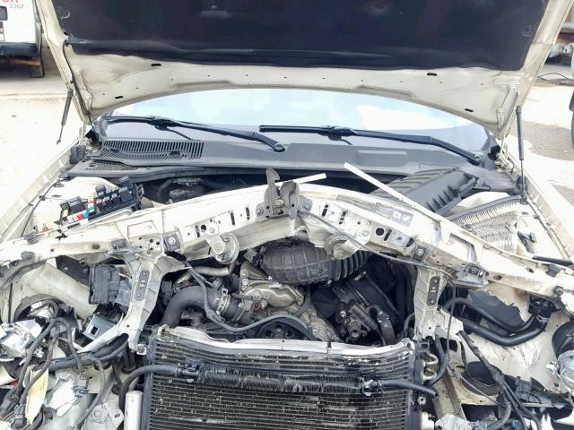 2C3LA63H46H420805 - 2006 CHRYSLER 300C CREAM photo 7