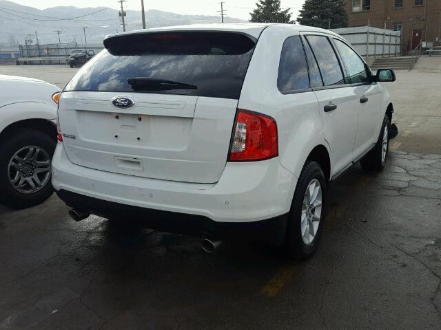 2FMDK3GC0DBC30098 - 2013 FORD EDGE SE WHITE photo 4