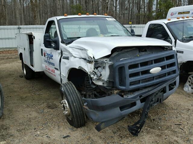 1FDAF57P85EA37225 - 2005 FORD F550 SUPER WHITE photo 1