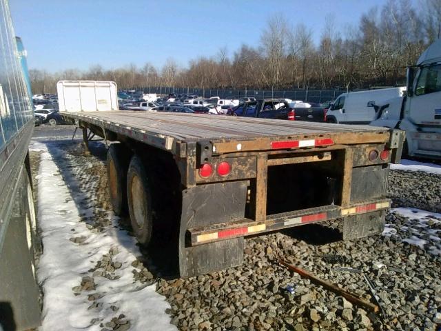 1UYFS2452VA187802 - 1997 UTILITY SEMI TRAIL SILVER photo 3