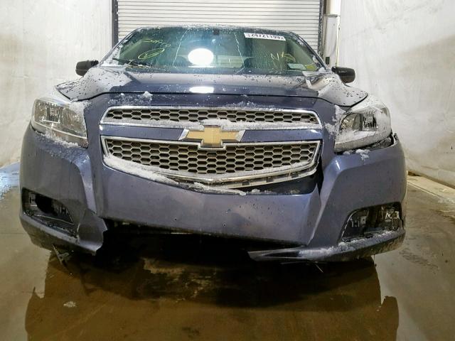 1G11B5SA8DF303492 - 2013 CHEVROLET MALIBU LS BLUE photo 9