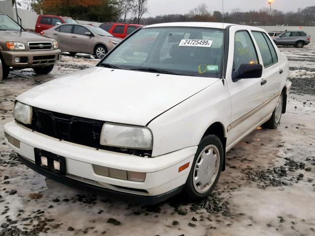 3VWRA81H9TM082770 - 1996 VOLKSWAGEN JETTA GL WHITE photo 2